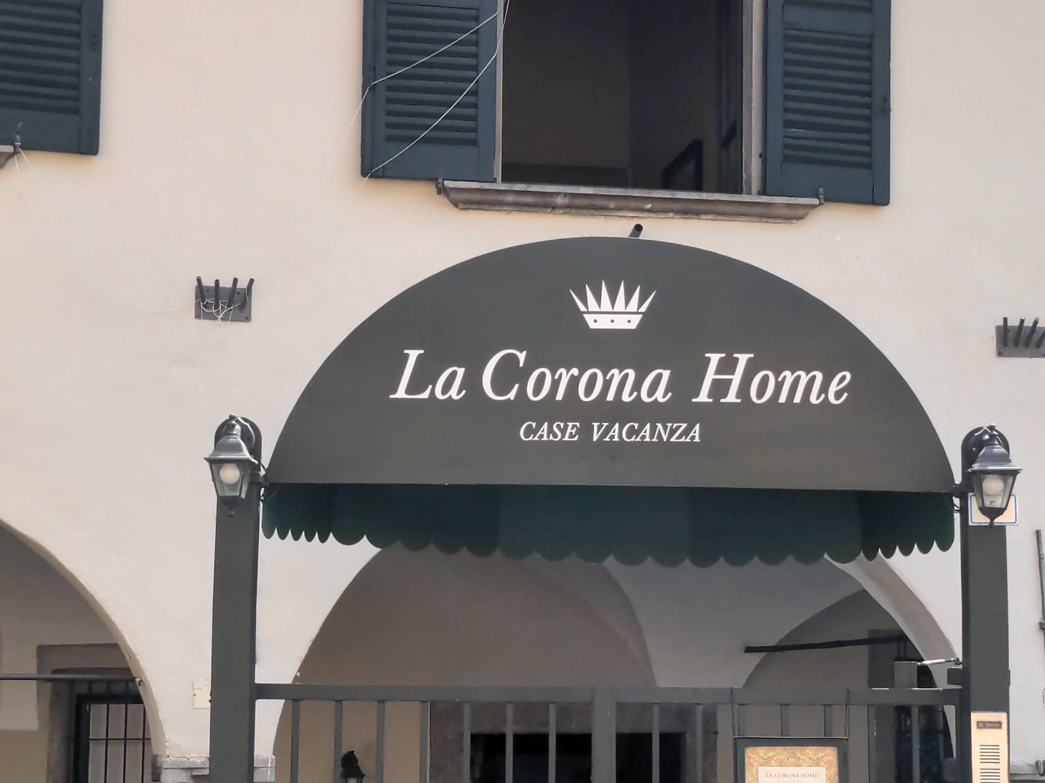 Corona_Home