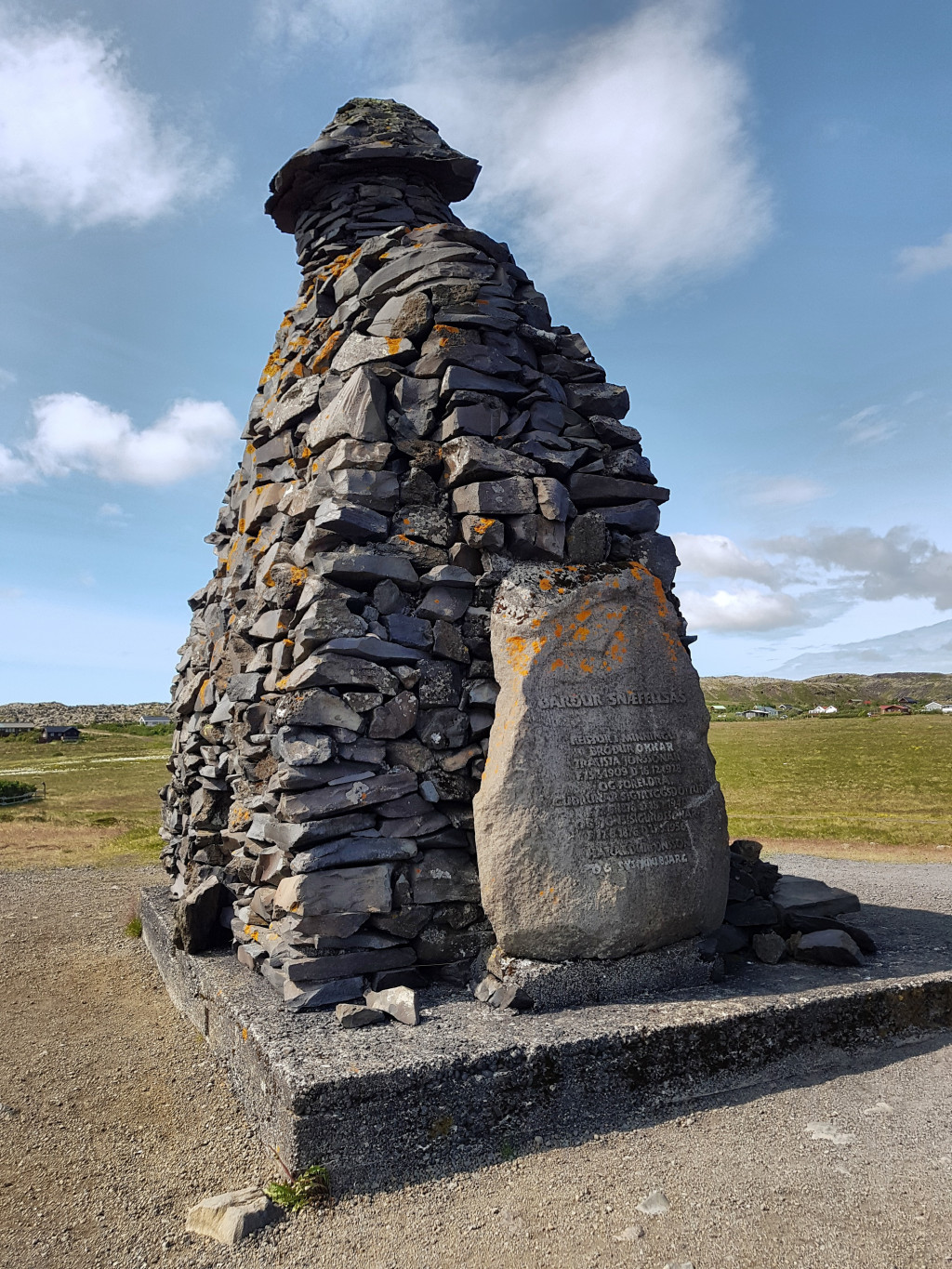 Barður